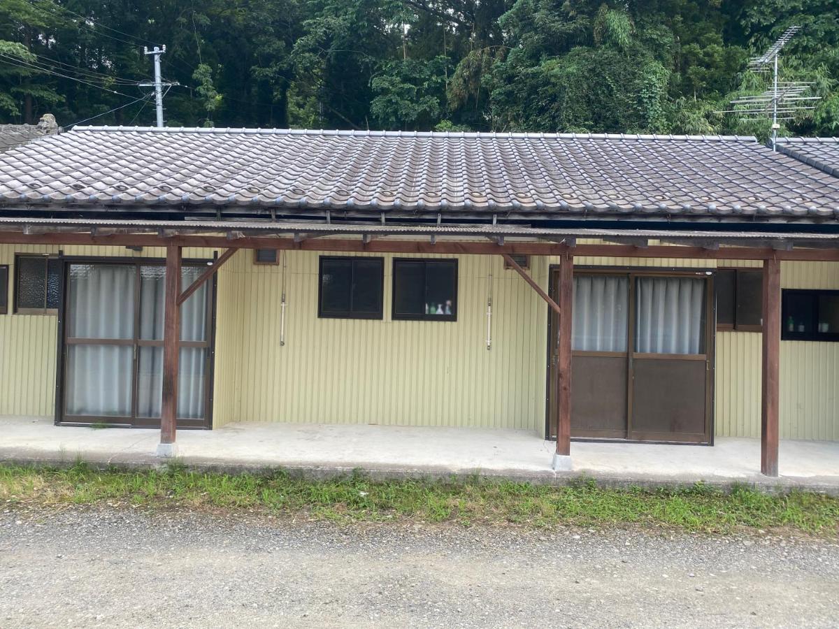 Takeyashiki たけやしき Guest House Shiroishi  Bagian luar foto