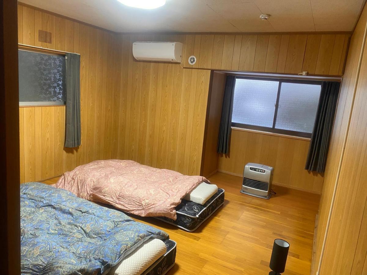 Takeyashiki たけやしき Guest House Shiroishi  Bagian luar foto